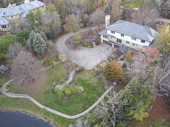 5th image of 7 York Lake Ct