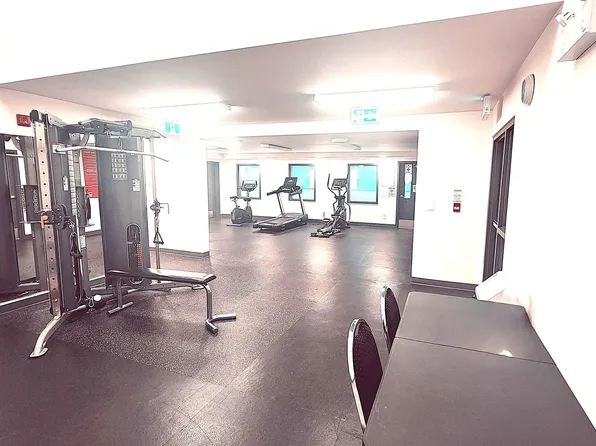 11265 31st Ave NW #2, Edmonton, AB T6J 3V7