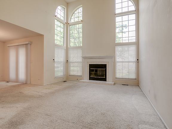 3rd image of 2854 Fremont Ct