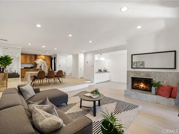 5211 Yarmouth Ave Unit 12, Encino, CA 91316