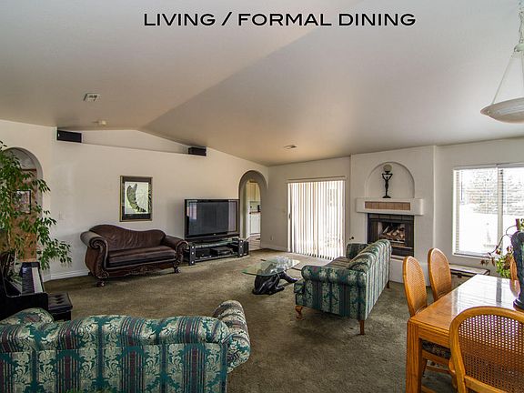 4th image of 897 Whispering Oak Dr