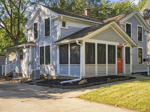 2nd image of 23833 W Lockport St