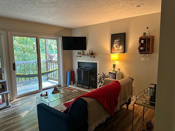 4th image of 9361 S Pointe Retreat Dr