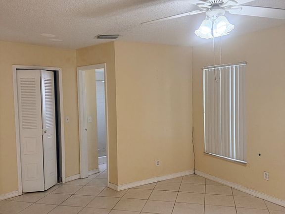 4th image of 4132 Weldon Ave