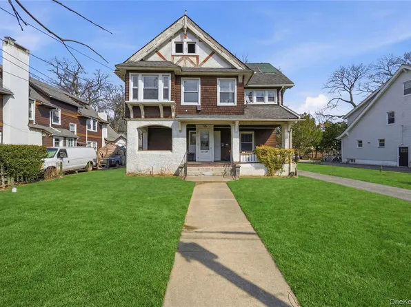 1046 Dickens Street, Far Rockaway, NY 11691