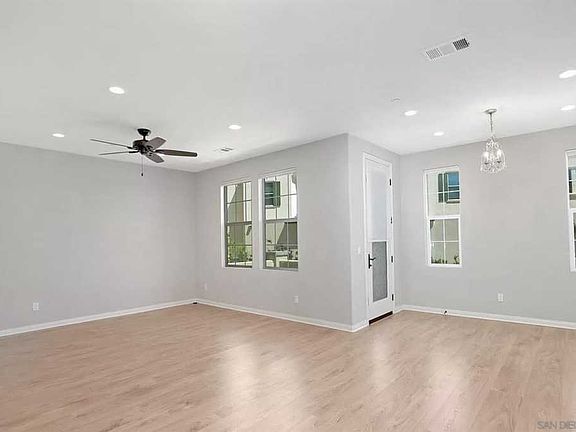 4th image of 16250 Veridian Cir
