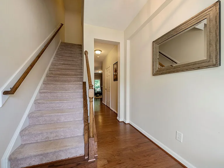 1504 Holly Grove Way — Photo 7