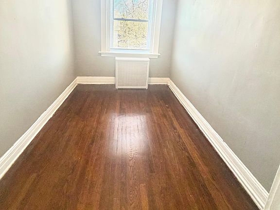 4th image of 1579 Chapel St #305