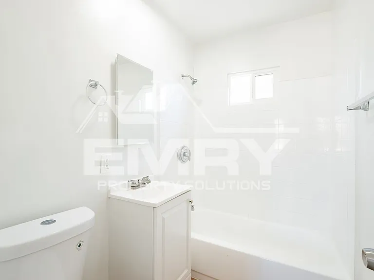 428 N Poplar Ave — Photo 22