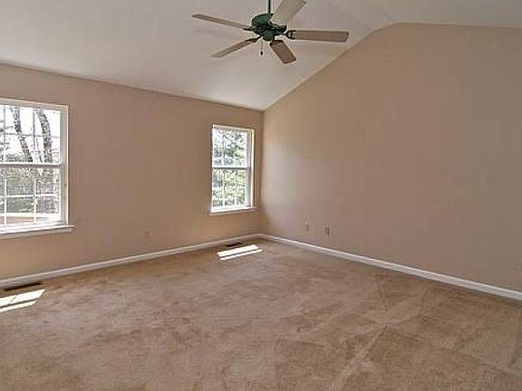 5th image of 125 Crestview Dr