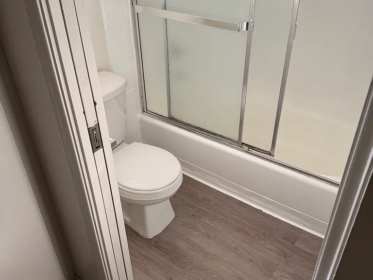 1207 Rose Ave #5 — Photo 8