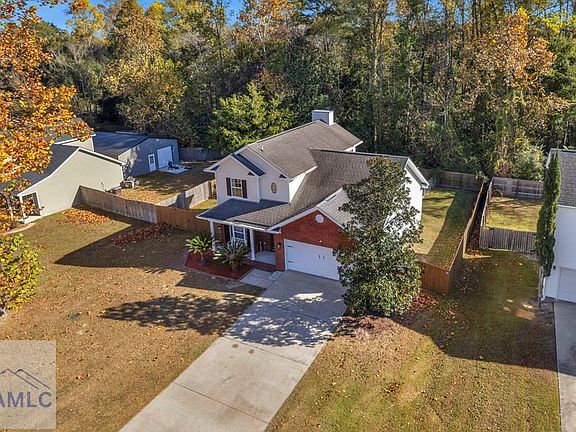 4th image of 413 Auburn Rd