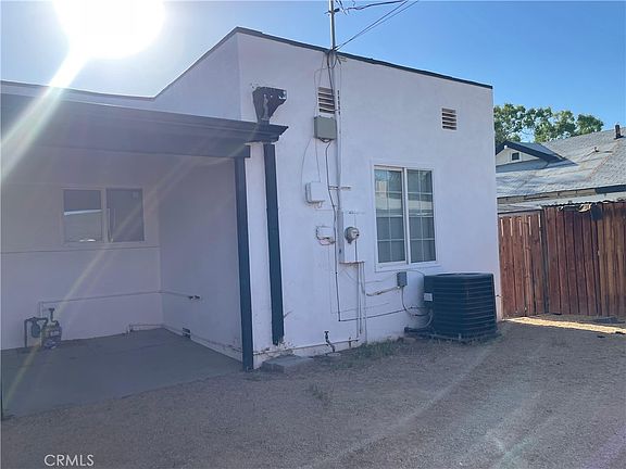 4th image of 44624 Cedar Ave