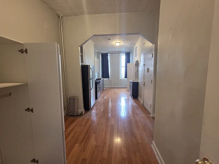 745 Park Ave #1B — Photo 10