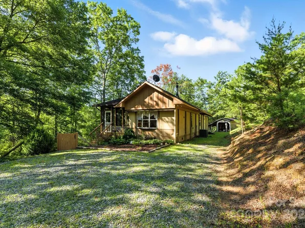 3333 Old Toxaway Rd, Brevard, NC 28712