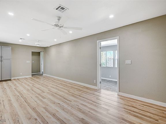 4th image of 1012 Maenpah St