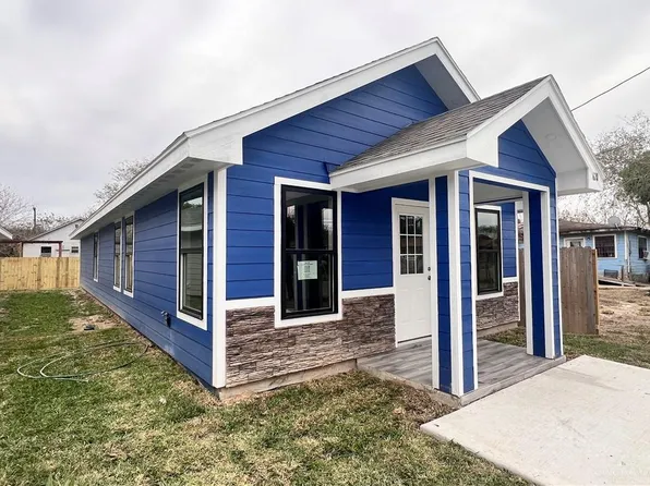 620 E Llano Grande St, Weslaco, TX 78596