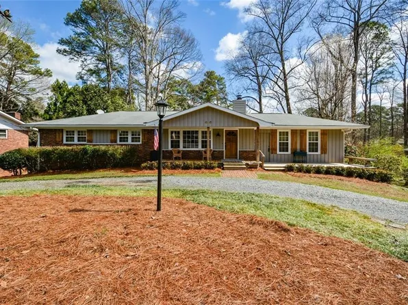 18 Old Farm Rd, Marietta, GA 30068