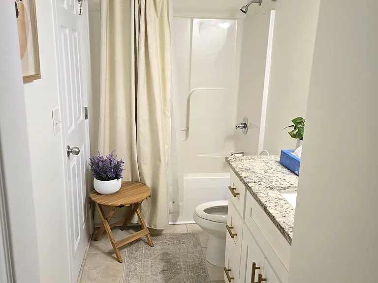 211 Jackson Pl NW — Photo 10