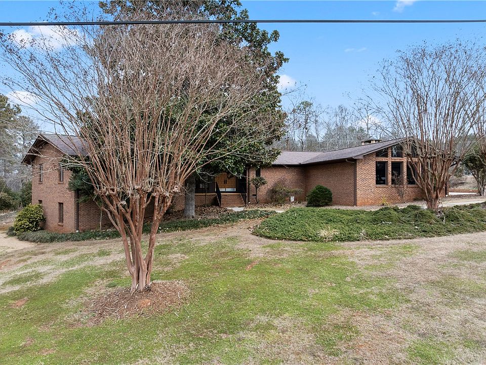 1st image of 501 Westminster Dr