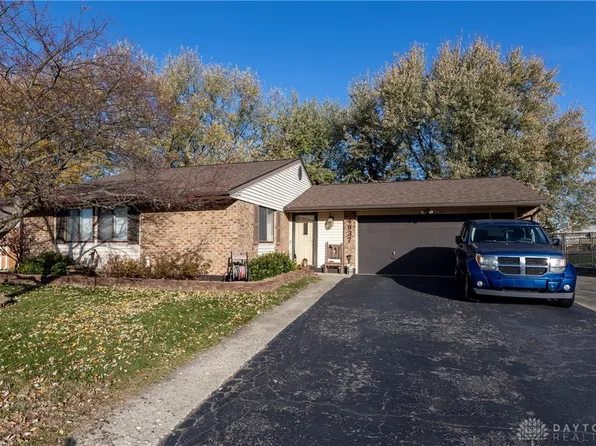 4937 Arrowview Dr, Dayton, OH 45424