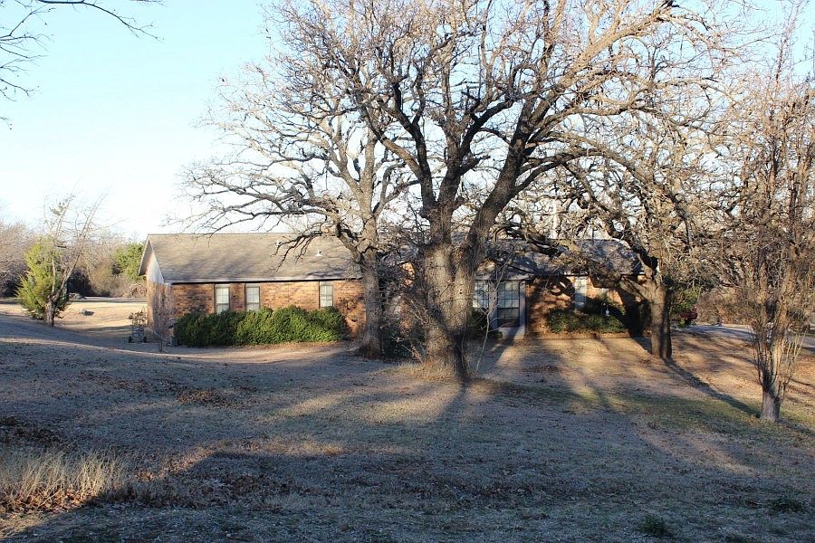 2nd image of 3028 Eggleston Rd