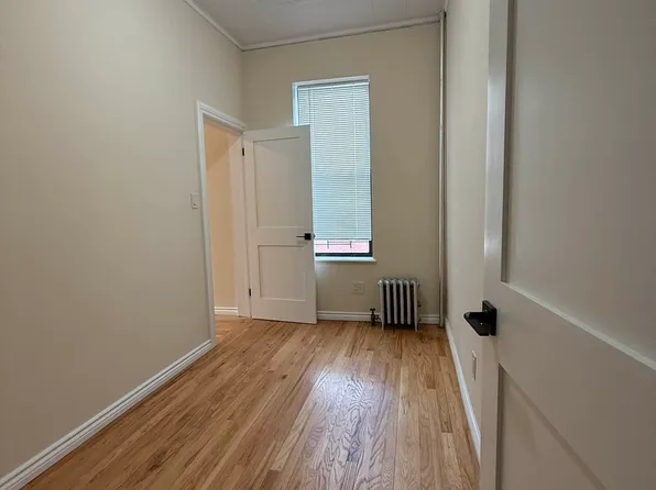 479 Ovington Avenue image 5 of 12