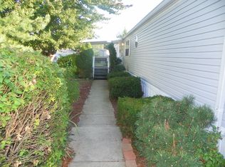 8721 Wallstreet Dr, Indianapolis, IN 46234