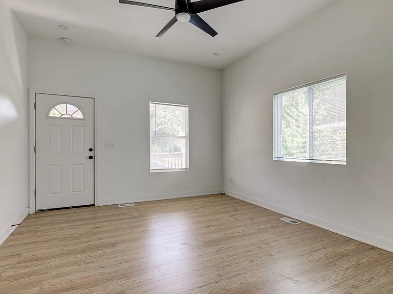 38 N Elder Ave #38 — Photo 15