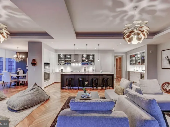 300 International Dr Unit 2301, Baltimore, MD 21202