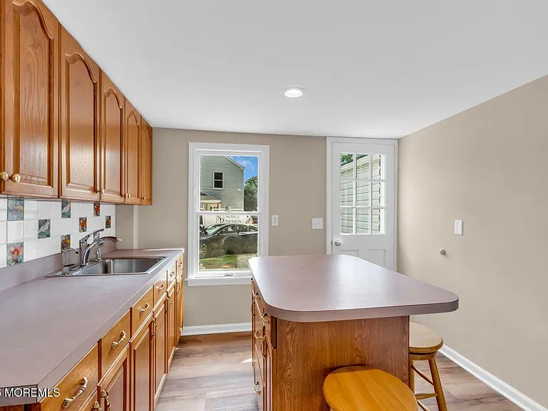18 Maple Ave #B — Photo 5
