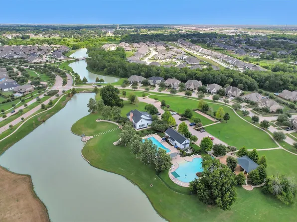 30703 Southern Dewberry Ct, Fulshear, TX 77441