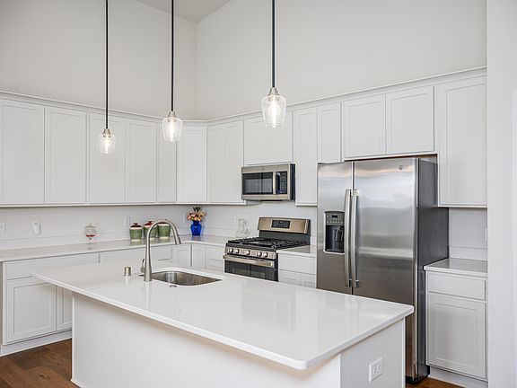 3rd image of 2804 21st St