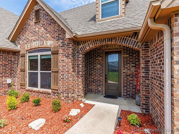 2nd image of 14923 E Fieldstone Dr N