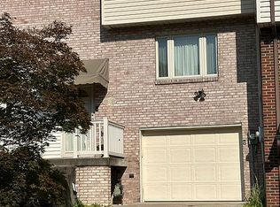313 Clavale Dr, North Versailles, PA 15137