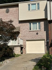 313 Clavale Dr, North Versailles, PA, 15137