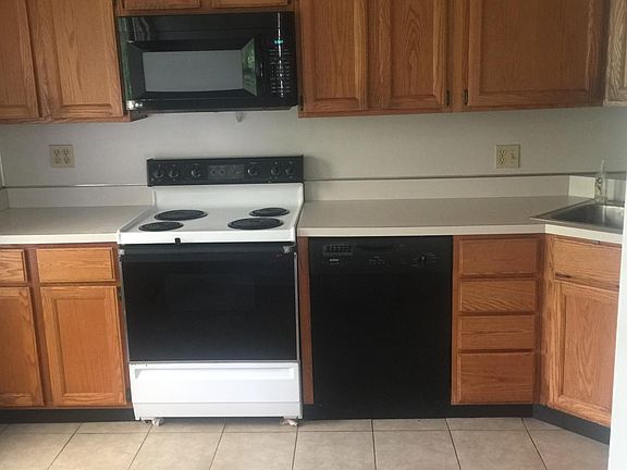 5th image of 2113 Dogoon Dr