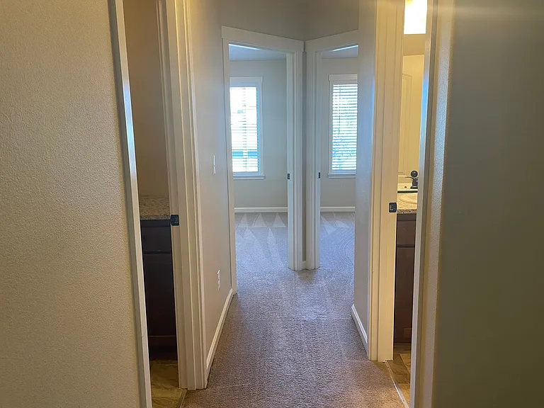 Covington Manor 9700-9816 — Photo 26