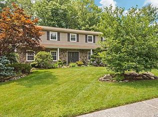 4 Yellowstone Dr, West Nyack, NY 10994