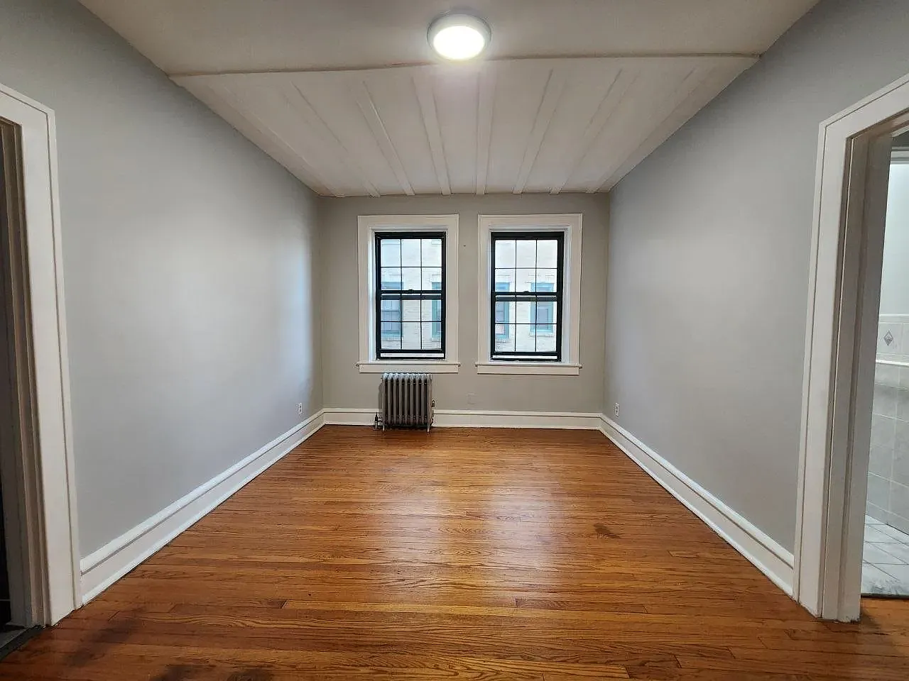 2 bed, 750 sqft, $1,550 — Photo 3
