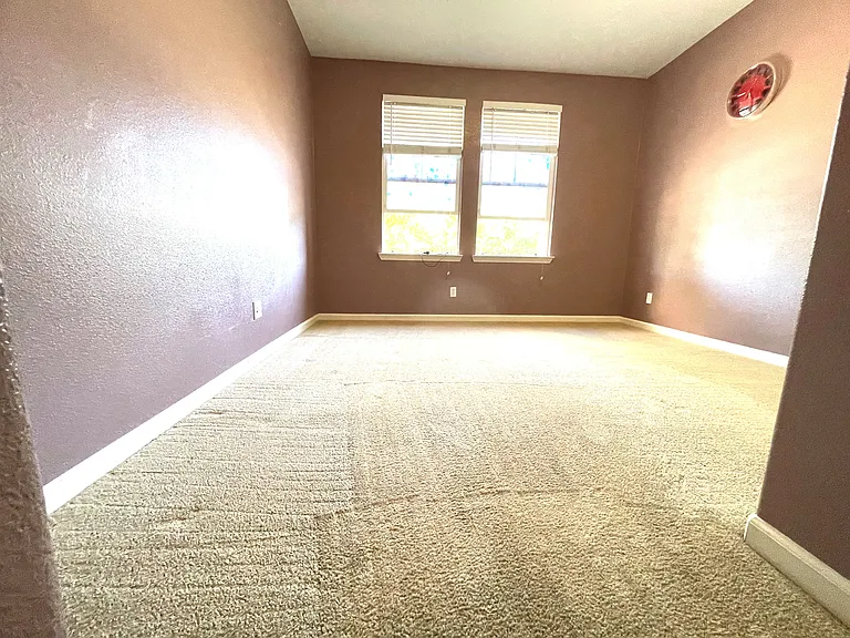 381 W Alameda Dr — Photo 33