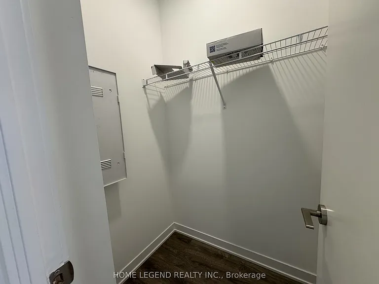180 Front St E #503 — Photo 7