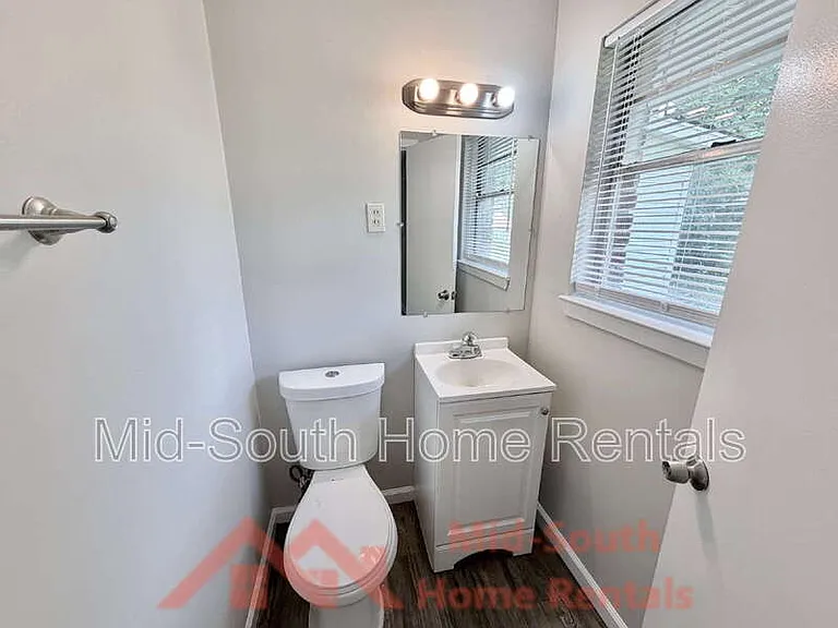 3191 Parham St — Photo 20