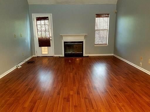 3rd image of 6494 Meadow Rue Dr