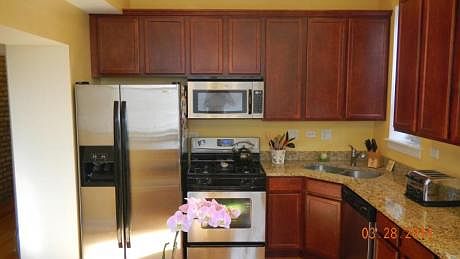 1st image of 1621 W North Shore Ave APT 2