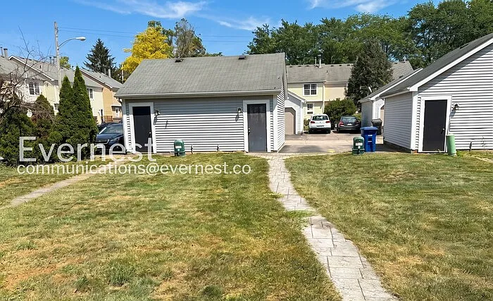 1268 Michigan Ave — Photo 37