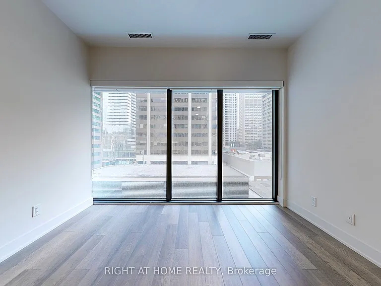 8 Cumberland St #603 — Photo 12