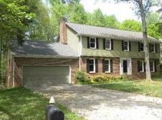 9001 Deerpark Ln, Charlotte, NC 28277