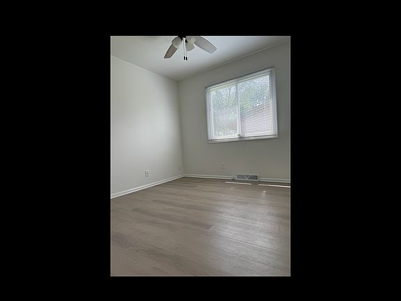 3rd image of 5957 Apawamis Way #1
