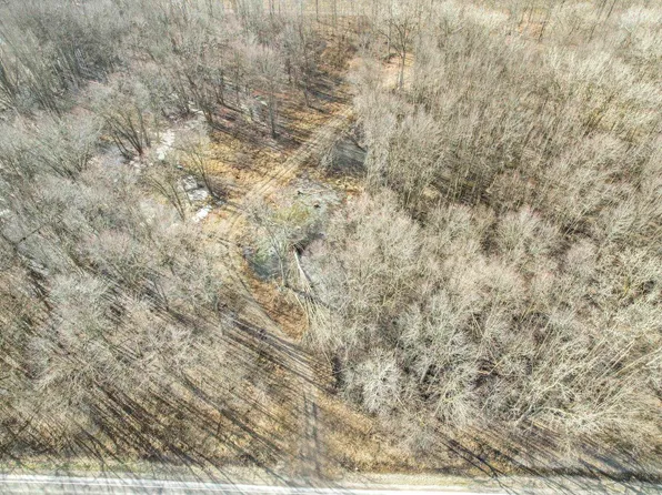 4716 County Line Rd, Lenox, MI 48048
